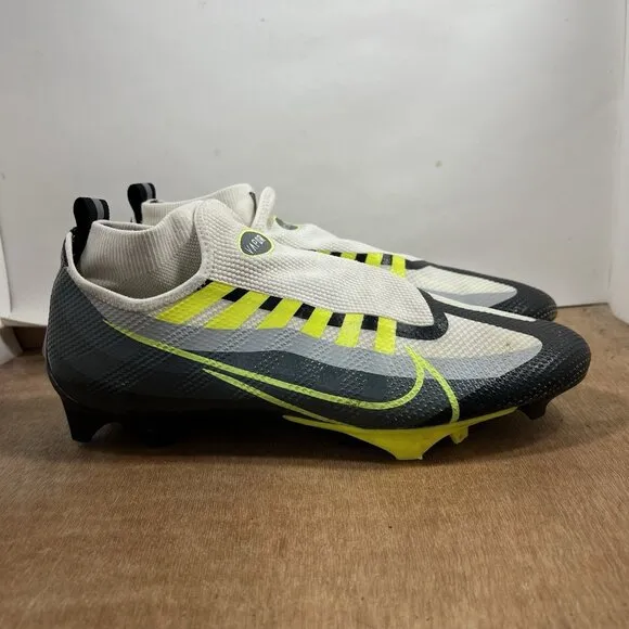 Nike Vapor Edge Pro 360 Men’s Size 13 Football Cleats Black Volt DQ3670-071