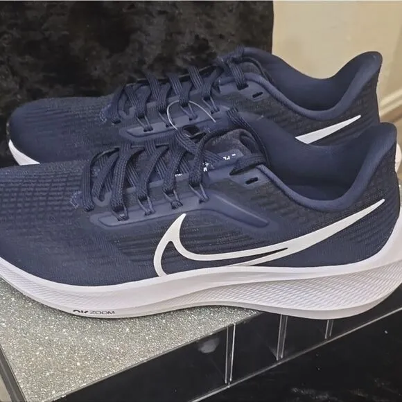Nike Vomero 17 Road Running Shoes