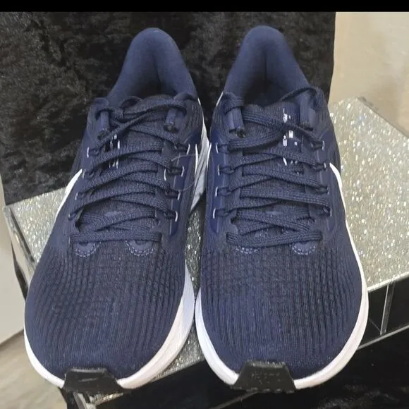 Nike Vomero 17 Road Running Shoes