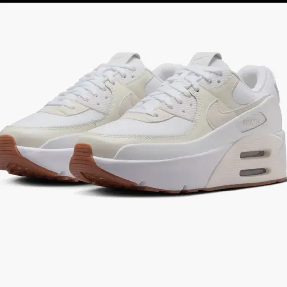 Nike Women's Shoes - White and Cream