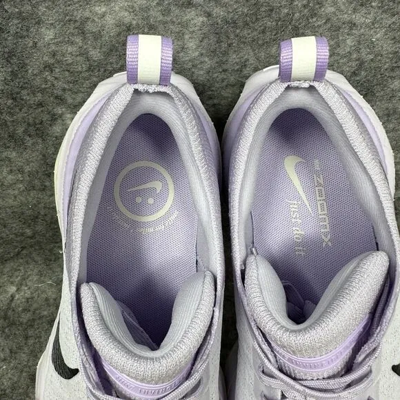 Nike ZoomX Invincible 3 Running Shoes Womens Size 8 Wide Barely Grape FN7797-500