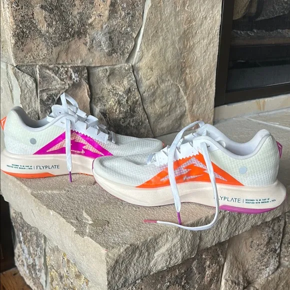 Nike ZoomX Running Shoes - White and Pink-size 12
