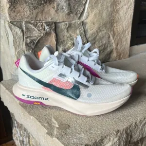 Nike ZoomX Running Shoes - White and Pink-size 12