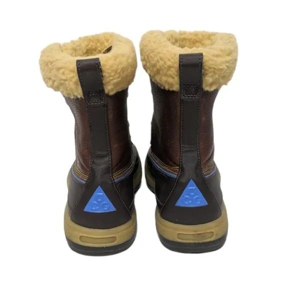 NIKE Women's ACG Woodside II High Boots 6.5