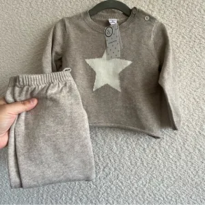 Nordstrom NWT Infant Baby Star Intarsia Pullover &amp; Pants‎ Set Size 18 Months