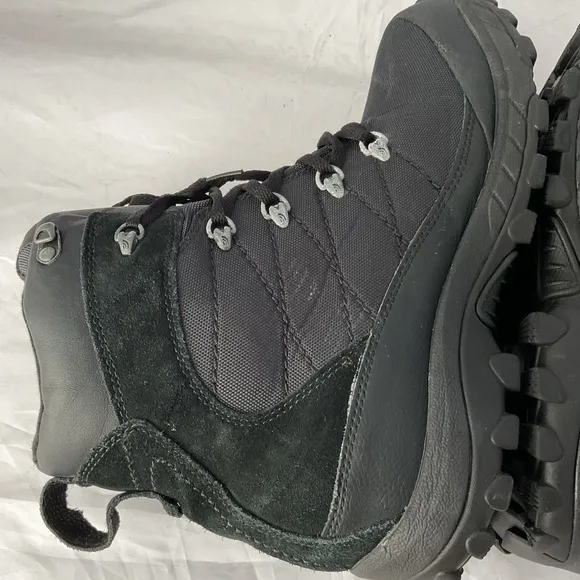 North Face Chilkat Nylon Triple Black Waterproof Winter Boots Men’s Size 11