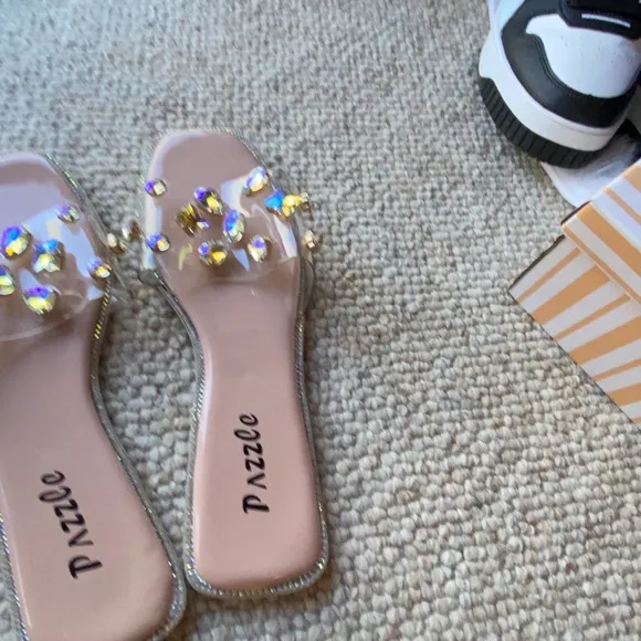 Nude Open-Toe Flat Shoes Women's Colorful Crystal Slide Sandals (Brand N…