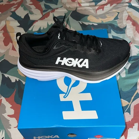 NWB HOKA BONDI 8 MEN SIZE 12 2E WIDE