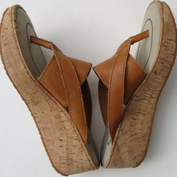 NWB. SIZE 7. EDDIE BAUER leather cork wedge sandals.