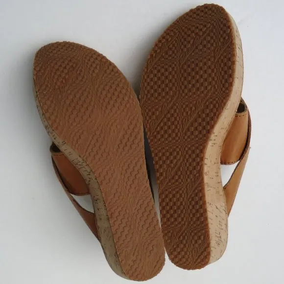 NWB. SIZE 7. EDDIE BAUER leather cork wedge sandals.