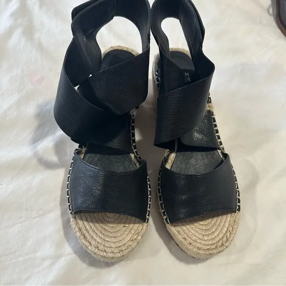 NWOB Eileen Fisher Willow Espadrille Wedge Sandal size  8.5 excellent condition!