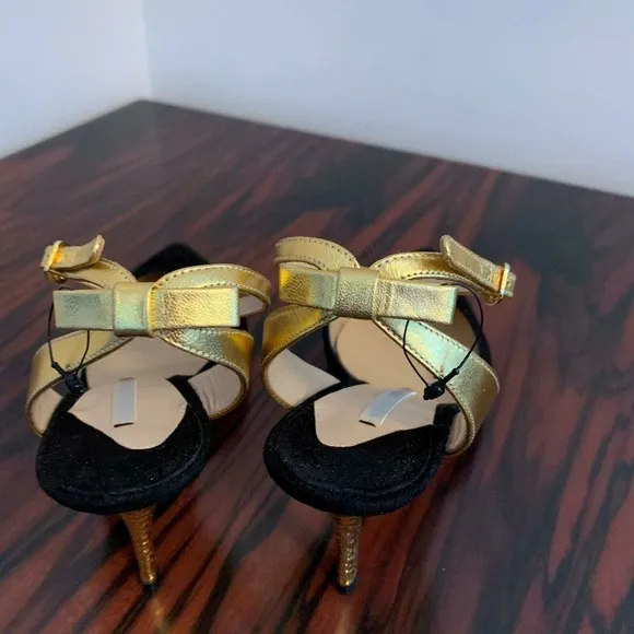 NWOB NICHOLAS KIRKWOOD Black and Gold Suede Evening Shoes SZ 6