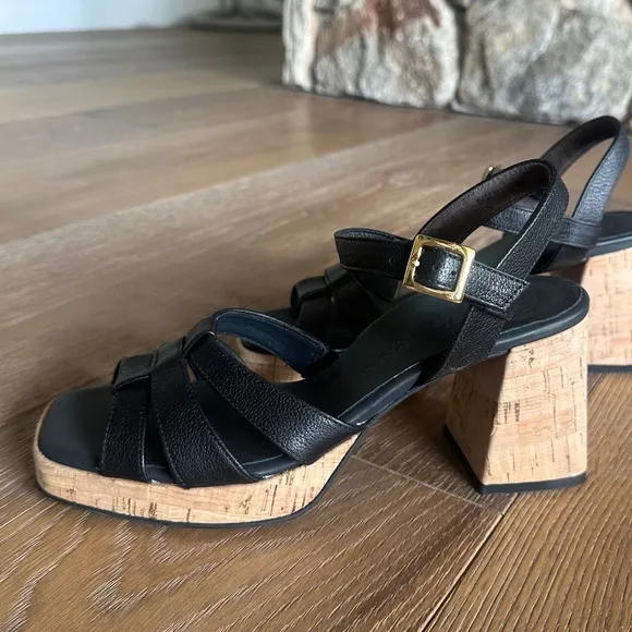 NWOB Paul Green Tina Sandal in Black Leather