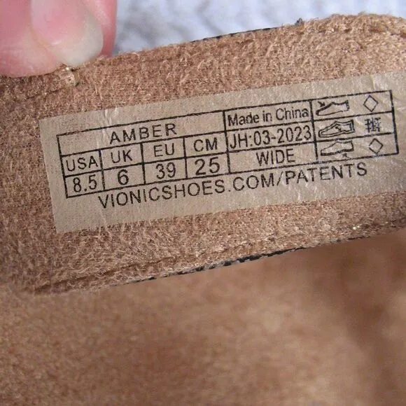 NWOB Vionic Amber Adjustable Sandals Shoes 8.5 WIDE