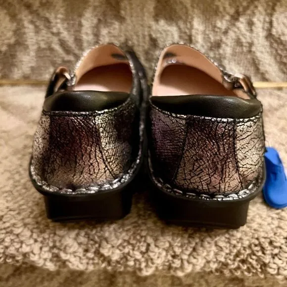 NWOB Women's Alegria JIL-752 Jill Silver Distressed Mary Janes Shoes 40 W 10 W