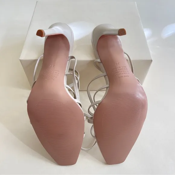 NWOT Alias Mae Isabelle Heel in Bone Cream Strappy Sandal