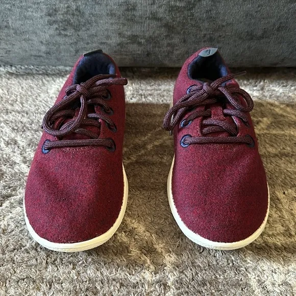 NWOT Allbirds Wool Runners Womens Shoes Maroon/Navy Size 7