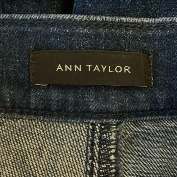 NWOT Ann Taylor Sculpting High Rise Sailor Crop Wide Leg Jeans in Indigo