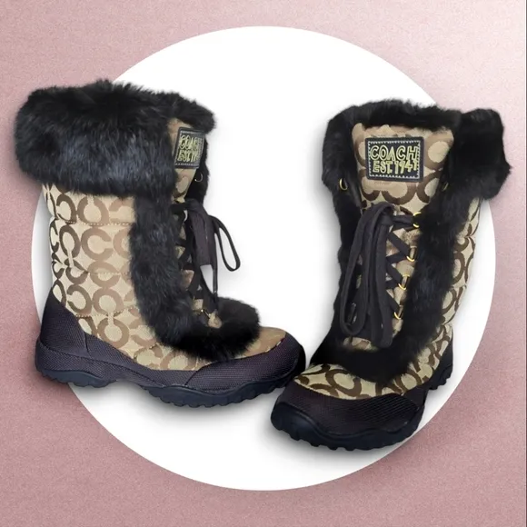 NWOT Coach Jennie Signature Fur Winter Snow Boots Brown Monogram Cozy Luxe Sz 8