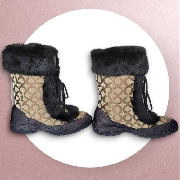 NWOT Coach Jennie Signature Fur Winter Snow Boots Brown Monogram Cozy Luxe Sz 8