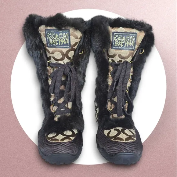NWOT Coach Jennie Signature Fur Winter Snow Boots Brown Monogram Cozy Luxe Sz 8