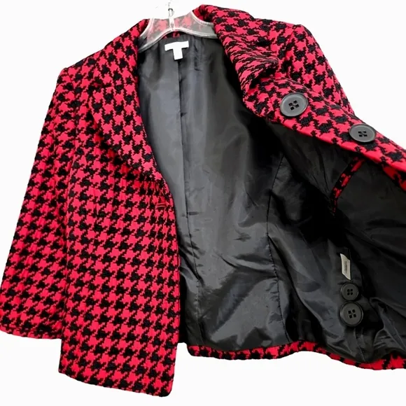 Nwot Semantiks Red/Black Three Quarter Sleeve Collared Houndstooth Crop Jacket