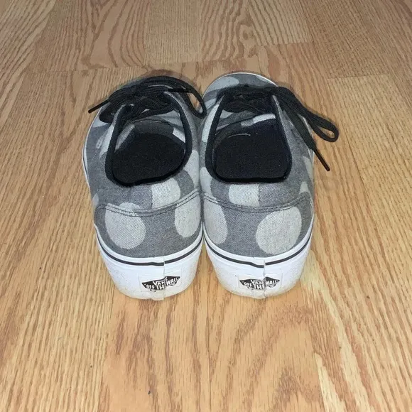 NWOT two tone gray polka dot Vans Doheny platform shoes size 8