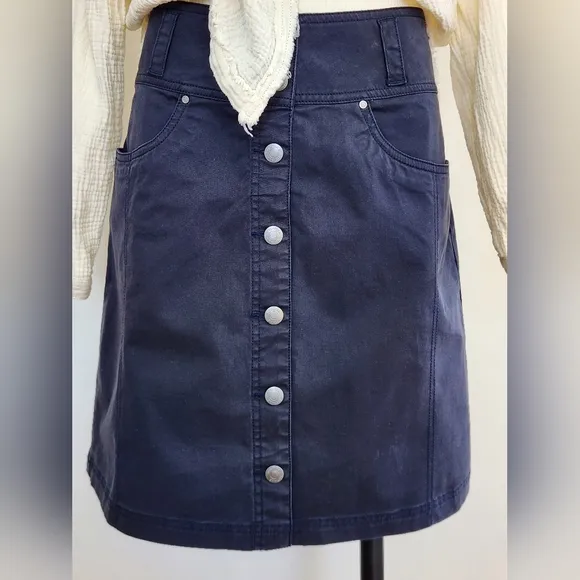 NWT || AVENTURA || Navy Blue Button Down Cotton Skirt Mini Sz 6