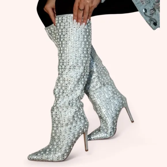 NWT Azalea Wang Lynlee Silver Rhinestone Pearl Knee High Stiletto Boot Size 7.5