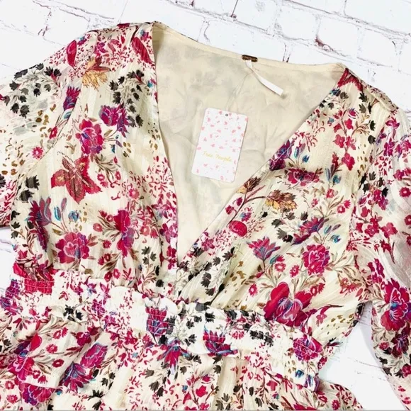 •NWT🤩 |•FREE PEOPLE•| Pretty, Flirty, Floral Tiered Dress Size Small🌺