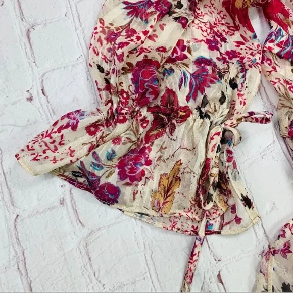 •NWT🤩 |•FREE PEOPLE•| Pretty, Flirty, Floral Tiered Dress Size Small🌺