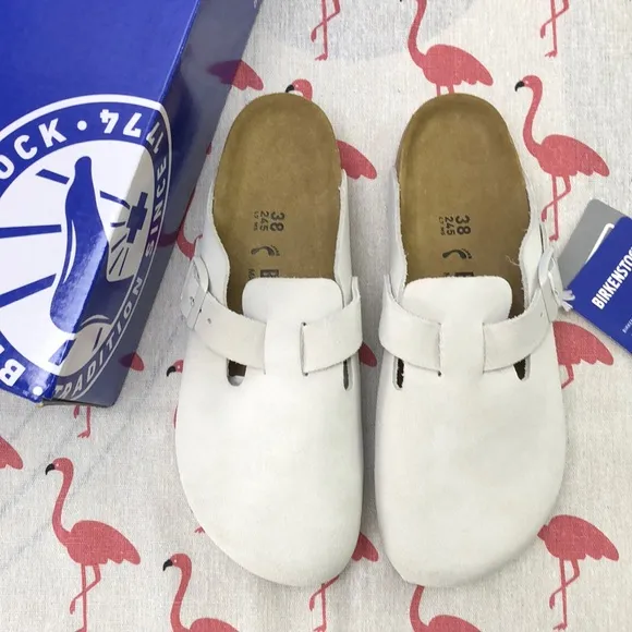 NWT | HOT Women's White Suede Birkenstock Boston Shoes - Narrow Fit