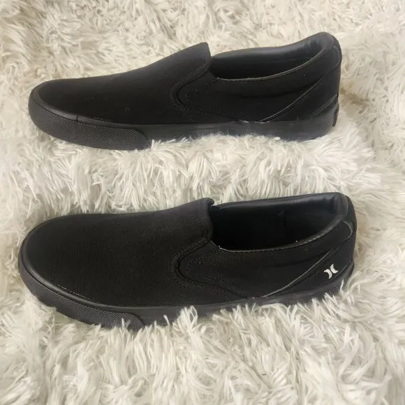 NWT Hurley Mens Black Slip-On Shoes Size 9 Casual Canvas Sneakers