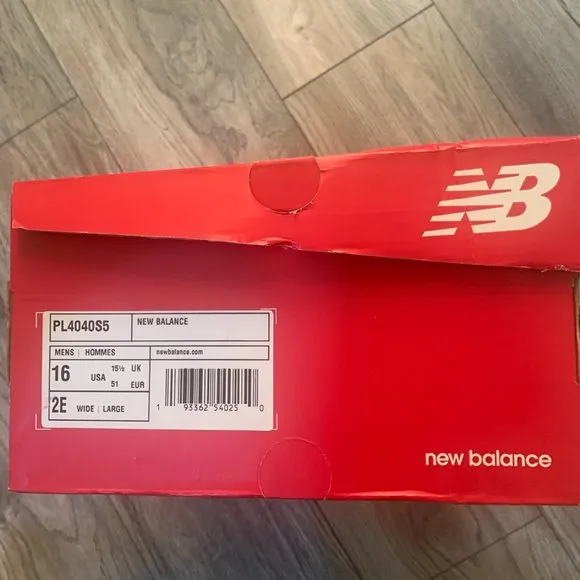 NWT NEW BALANCE 4040 V5 TPU MOLDED BASEBALL SHOES/CLEATS 16 2E (EXTRA WIDE)