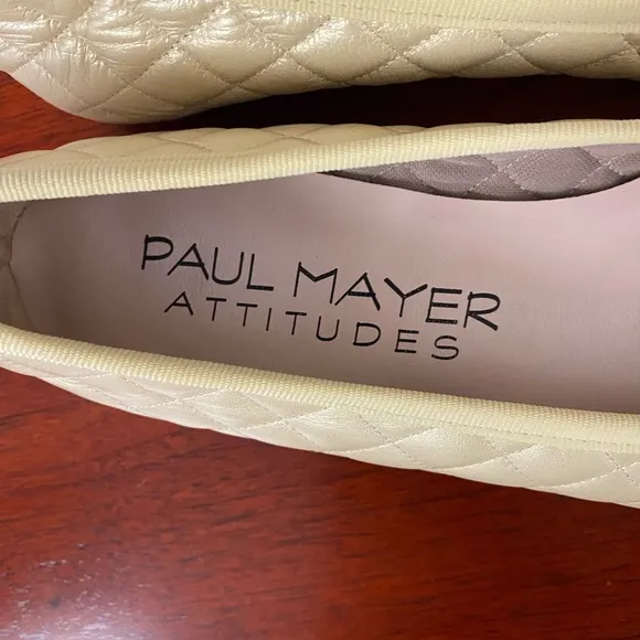NWT Paul Mayer cozy quilted ballet flat gold of Sz 7.5