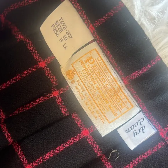 NWT Pendleton Dark Blue and Pink Wool Skirt  Size 10  Pleated &quot; Plaid Vtg