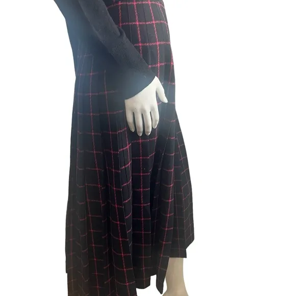 NWT Pendleton Dark Blue and Pink Wool Skirt  Size 10  Pleated &quot; Plaid Vtg