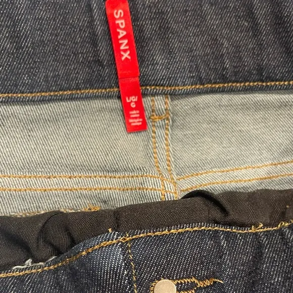 NWT SPANX Pintuck Flare Jeans | Raw Indigo | Size L (10-12 | Sculpting High Rise