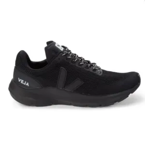 NWT Veja black sneakers EU size 40 (women’s 8 1/2-9/men’s 7).Brand new with box.