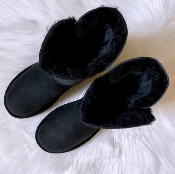 NWT Women's UGG Bailey Button II Boots NO BOX