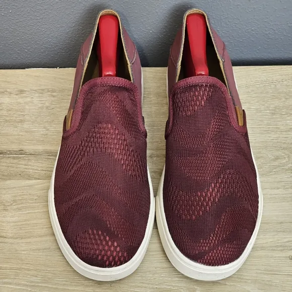 Olukai Pehuea Shoes Womens Size 10 Sneakers Slip On Casual Red Ginger Round Toe