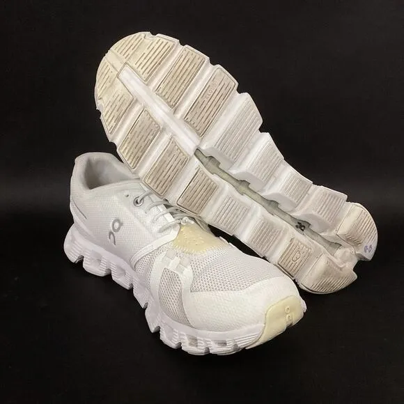 On Cloud 5 - Women's Size 9 - White - Low Running Shoes - 59-98373