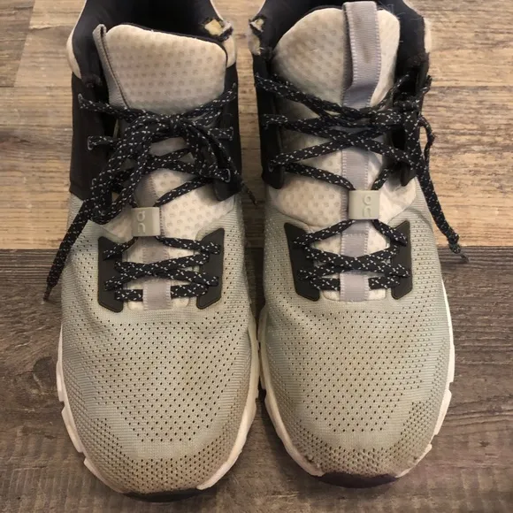 On Cloud Hi Edge Shoes - Men's very worn