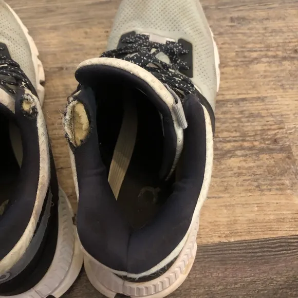 On Cloud Hi Edge Shoes - Men's very worn