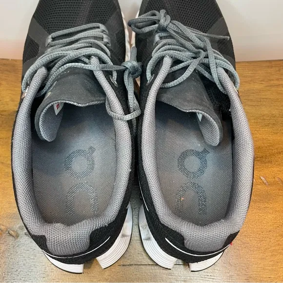 On | Cloud Running Shoes - Black White ; Womens 6