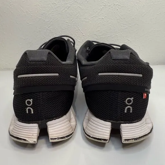 On cloud women’s black and white running shoes, size 9
