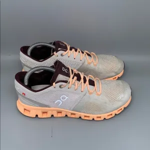 On Cloud X Gray Peach Running Shoes Women’s Sz 9.5