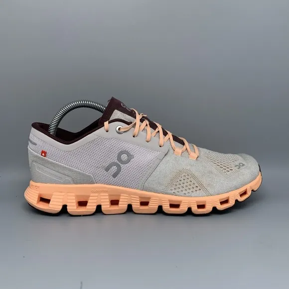 On Cloud X Gray Peach Running Shoes Women’s Sz 9.5