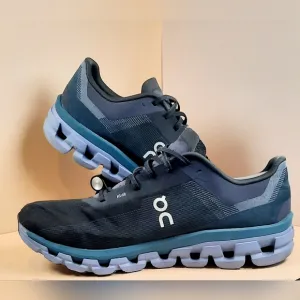 On Cloudflow 4 Running Shoes
