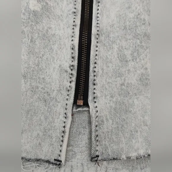 One Teaspoon Vixen high waist grey acid-wash denim skirt Harley 25 XS NEW